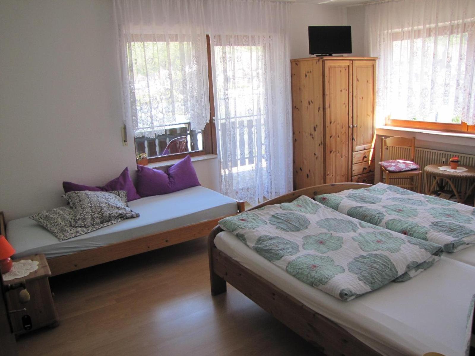 B&B Panoramablick Kattenes Exterior photo