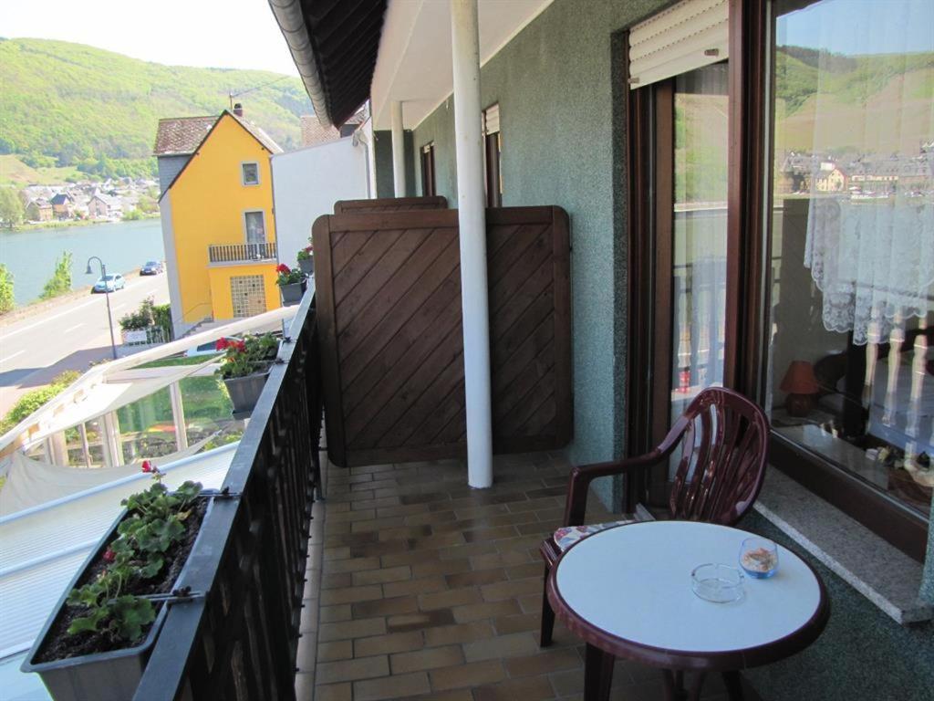 B&B Panoramablick Kattenes Exterior photo